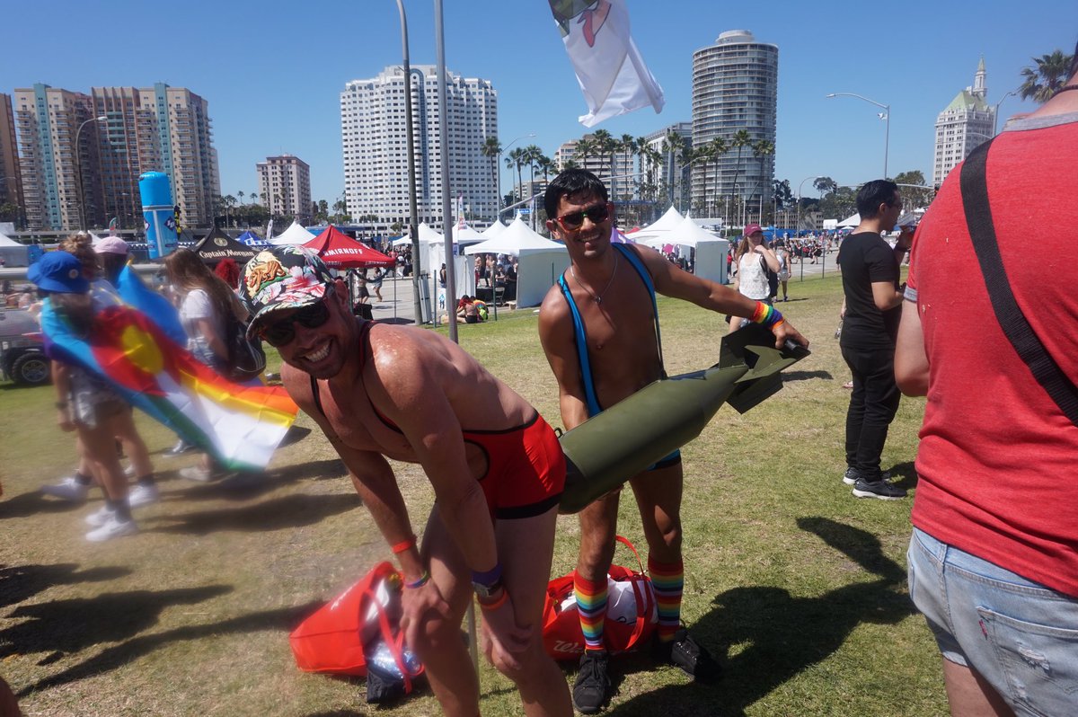 bomblubes's tweet photo. LONG BEACH PRIDE DAY 2 FIND YOUR PHOTOS AND RETWEET #bomblube #pride #lbpride #lube https://t.co/7QE4QTTNZc