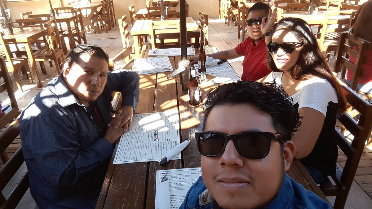 UrantVaFra's tweet photo. Pues vamos a empezar #PreCumple #Tonka's #Cachaba #carneasada https://t.co/d0CsrkTSf9