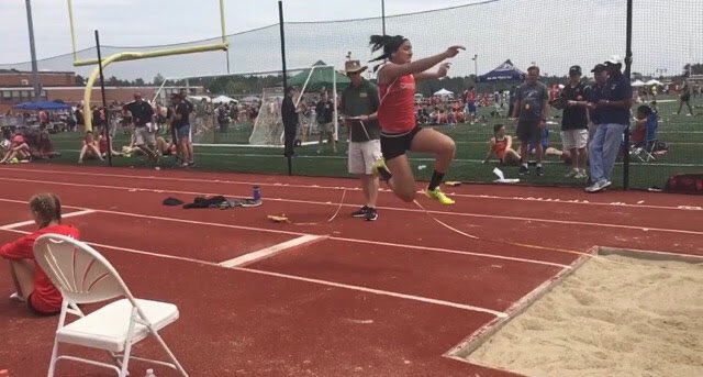 ScarletHawksTF's tweet photo. Long Jump!!! Chrissy Speliakos 2nd, Leanne Kibbee 4th and Aaidaliz Perez 8th #hugepoints #hugeperformance https://t.co/0NSxkccEix