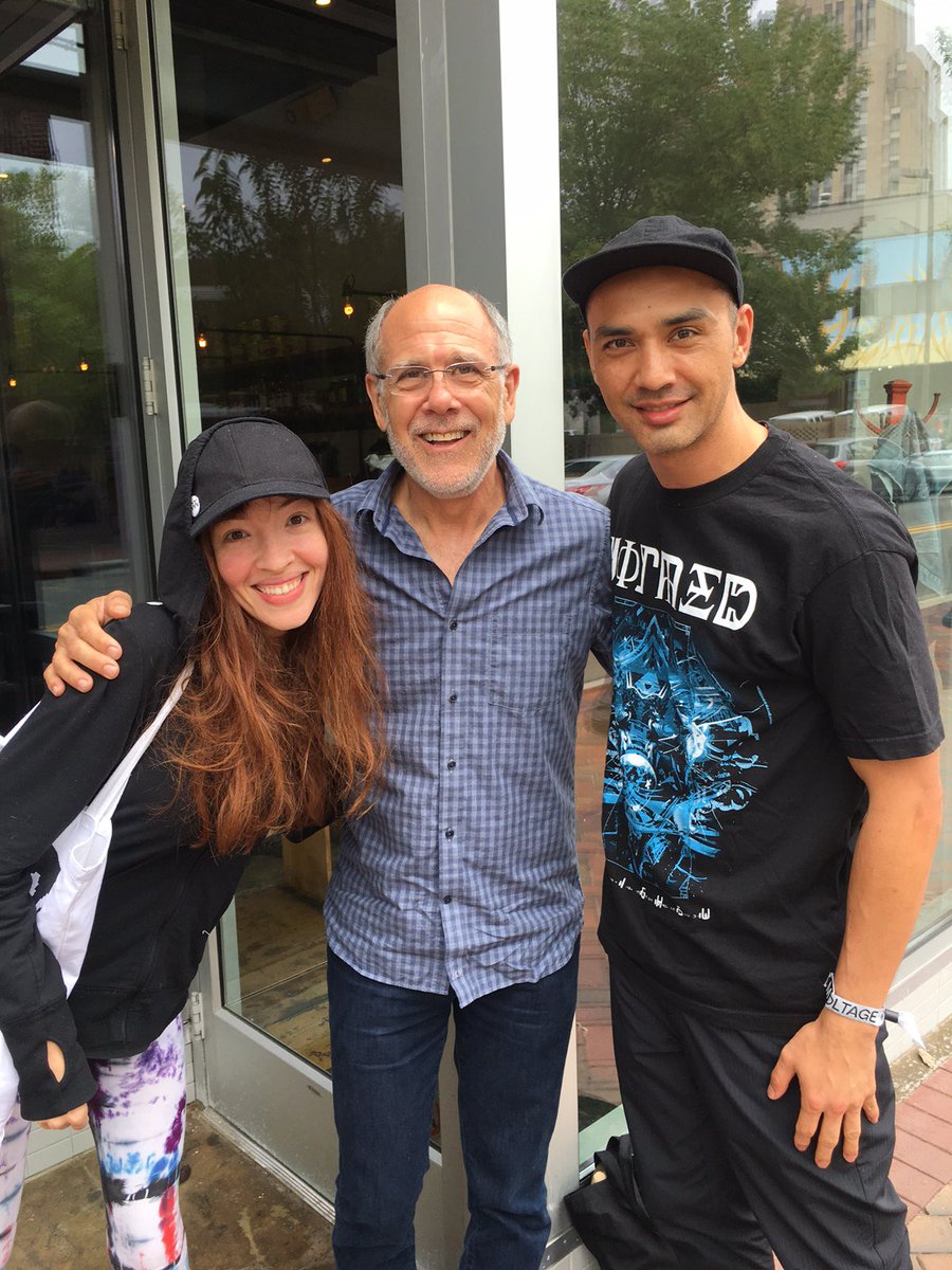 OrbKA's tweet image. amazing &amp;amp; unreal experience...thanks for digging our set Dave! @Moogfest @HishamBharoocha @ShadowBox4u #Moogfest2017 ✌🏽❤️