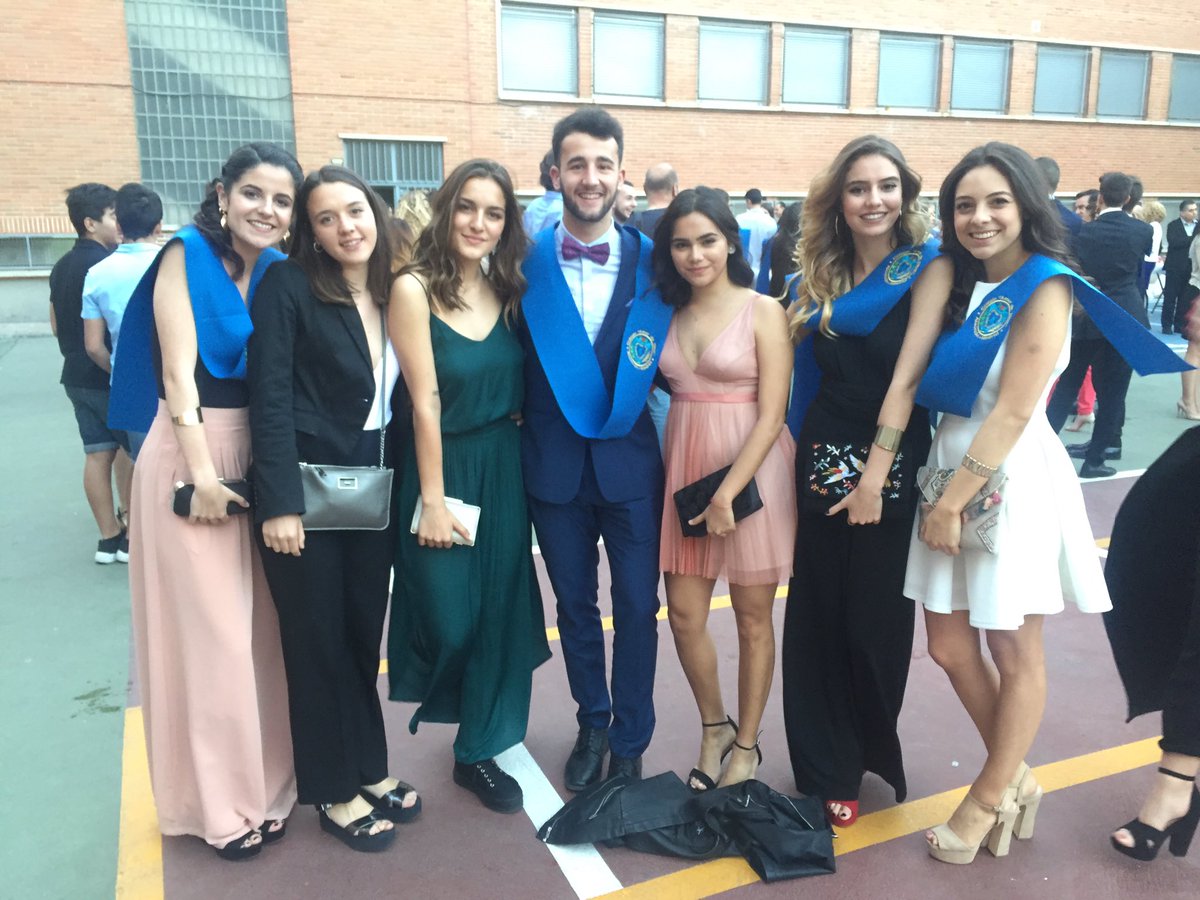 ChukySergio's tweet photo. Cerramos etapa pero se abren otras! Gracias por todo lo vivido y por ayudarme en todo. 🎓🔜 ❤ https://t.co/BmxZpXqiMM