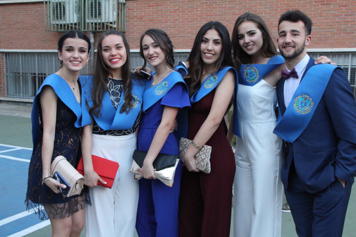 ChukySergio's tweet photo. Cerramos etapa pero se abren otras! Gracias por todo lo vivido y por ayudarme en todo. 🎓🔜 ❤ https://t.co/BmxZpXqiMM