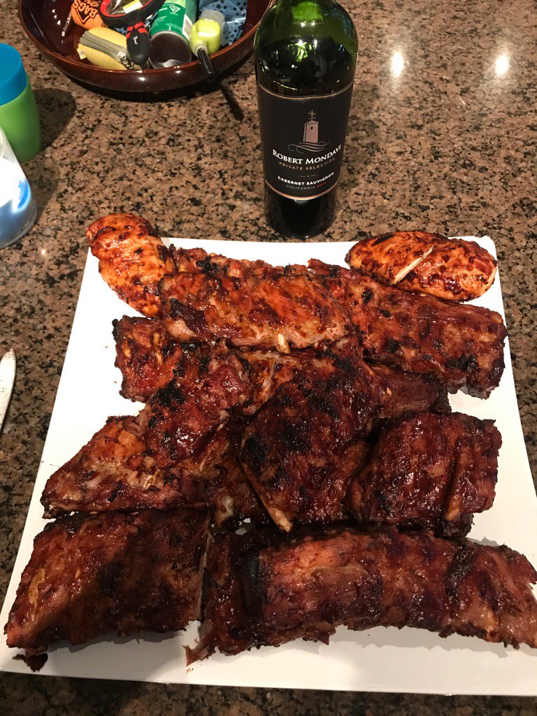 JonLeeOSC's tweet photo. May 24 fun with Ribs, Chicken and a bottle of Mondavi! #MuskokaFun #Ribs #Chicken #KaBoom https://t.co/CVwxdQa4Hv