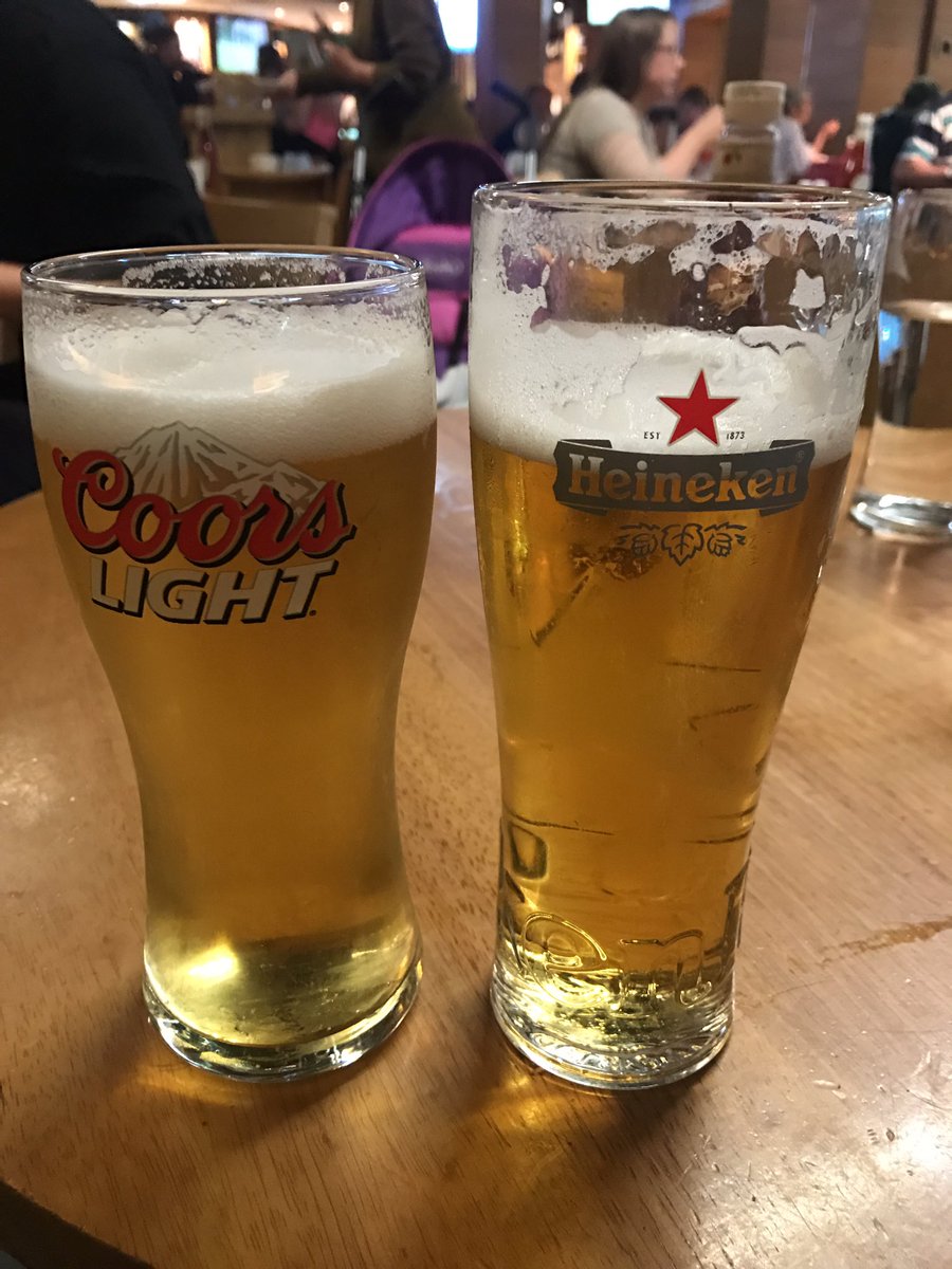 JayCafolla's tweet photo. Holiday time with the better half 🍻✈️❤️☀️ https://t.co/tpqsSswLI4