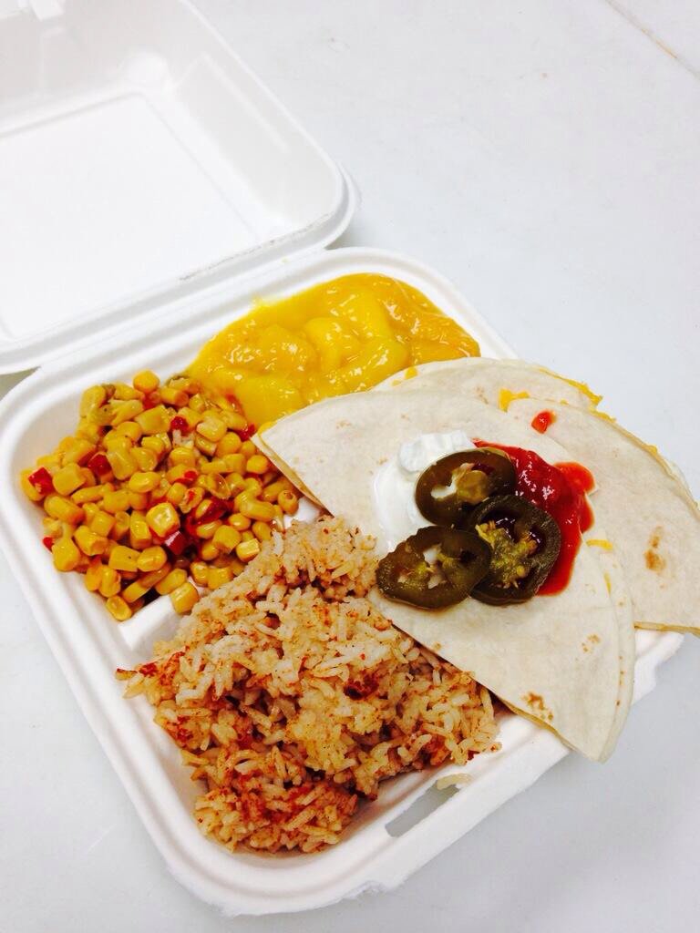 SAASFoodService's tweet image. Lunch Monday 5/22 - Quesadillas, Mexican Style Rice, Fiesta Corn, Pineapple - Vegetarian/Gluten Free Available