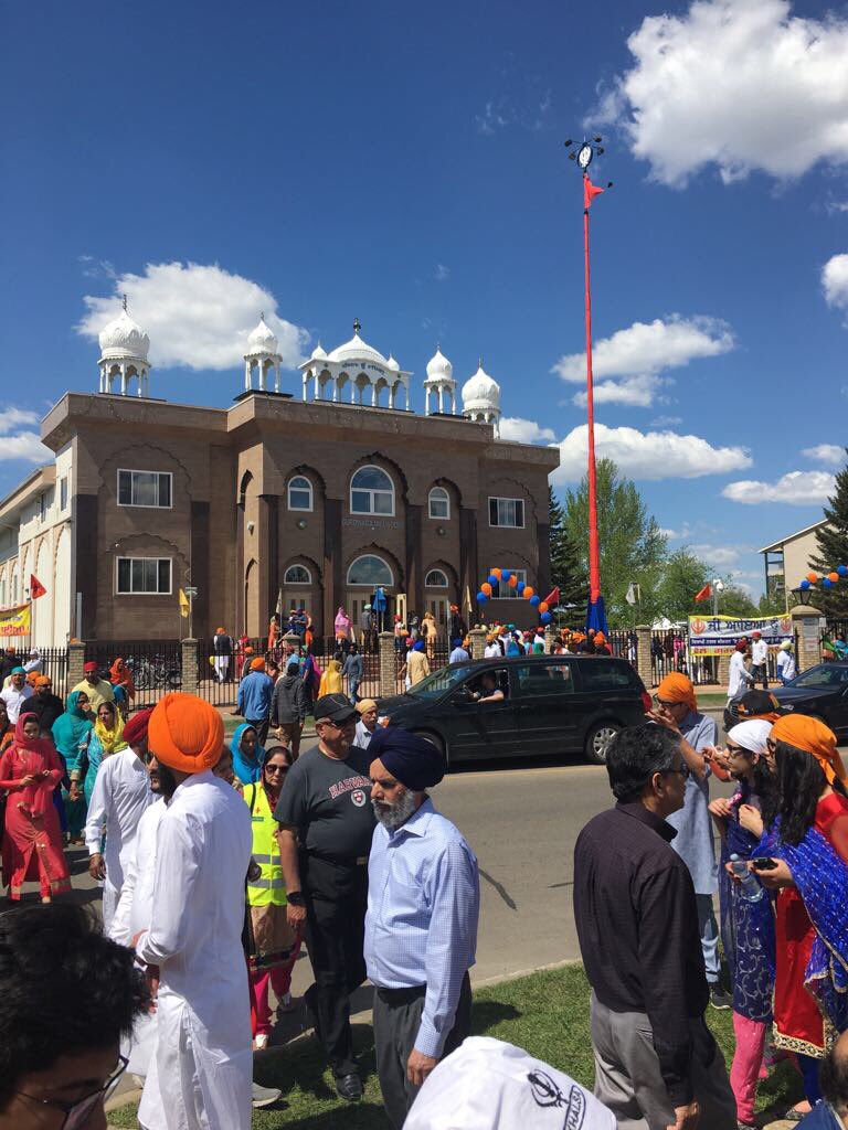 TD8333's tweet photo. Team8333 in the community #nagarkirtan2017 #vaisakhi @Lcolangelo_TD @LindenSmail https://t.co/IwGGGxUZqD