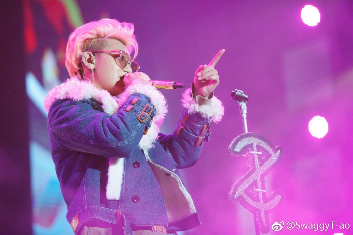 ZTAOMEMO's tweet photo. ⭐️SwaggyT-ao| 170522 #ZTAO อัพ Weibo : เจอกันที่มาเก๊า ♥️ #ZTAOPromiseAsiaTour https://t.co/KddZAn8gIG