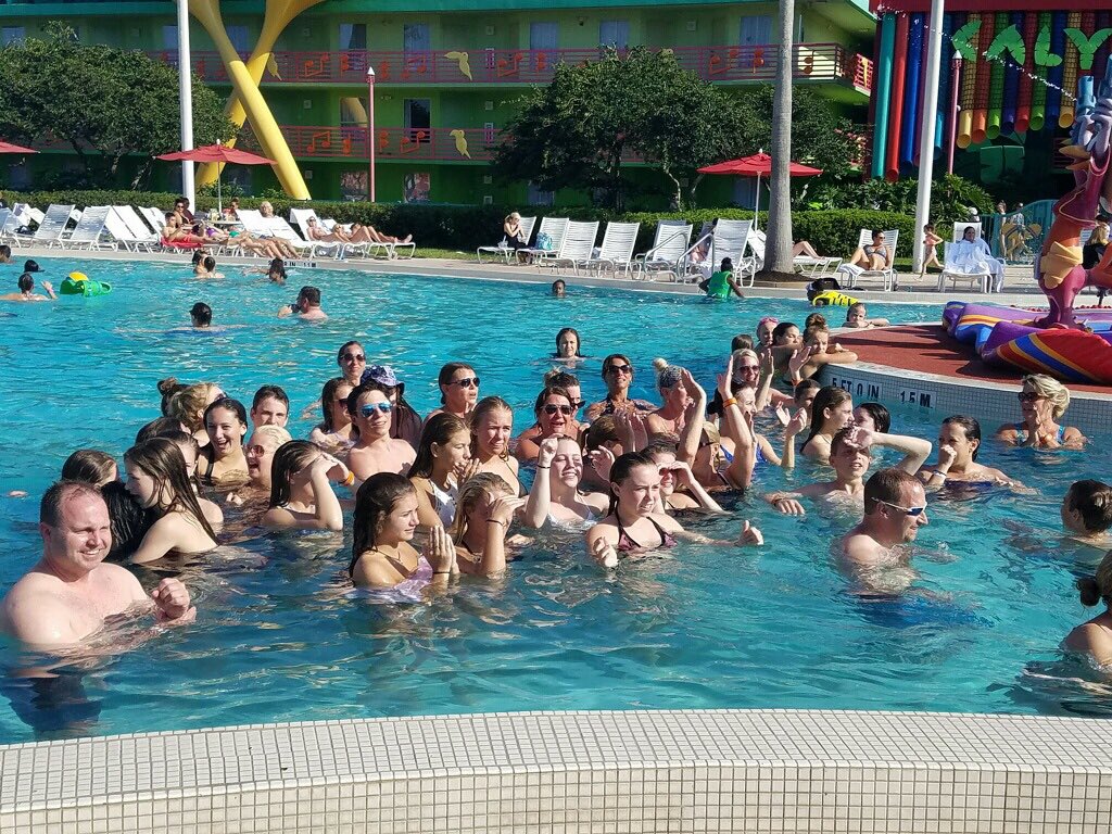 TrilogyCheer's tweet image. Our Trilogy parents throw the best pool parties! #thesummit17 #Disney #Orlando