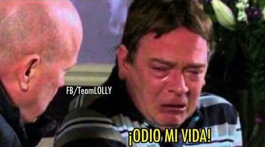 FlorDeBelieber's tweet photo. Cuando me entero que Justin no asistió a los premios  
#JustinBBMAs https://t.co/VMuEQ7ohjq