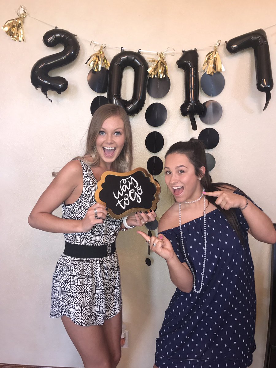 Heather_ward27's tweet photo. Yay for graduation parties and best friends🎓❤️ https://t.co/ksy4SYCeGD