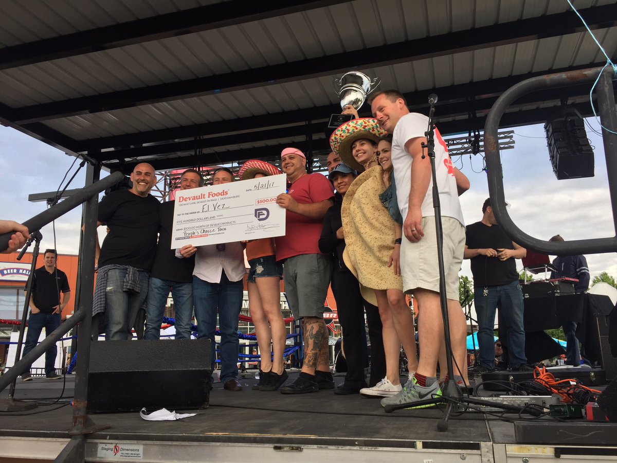 PHLburgerbrawl's tweet photo. Congrats to our taco winners! @revolutiontaco for people's choice; El Vez for the judges' choice! https://t.co/z48hcCGjpM