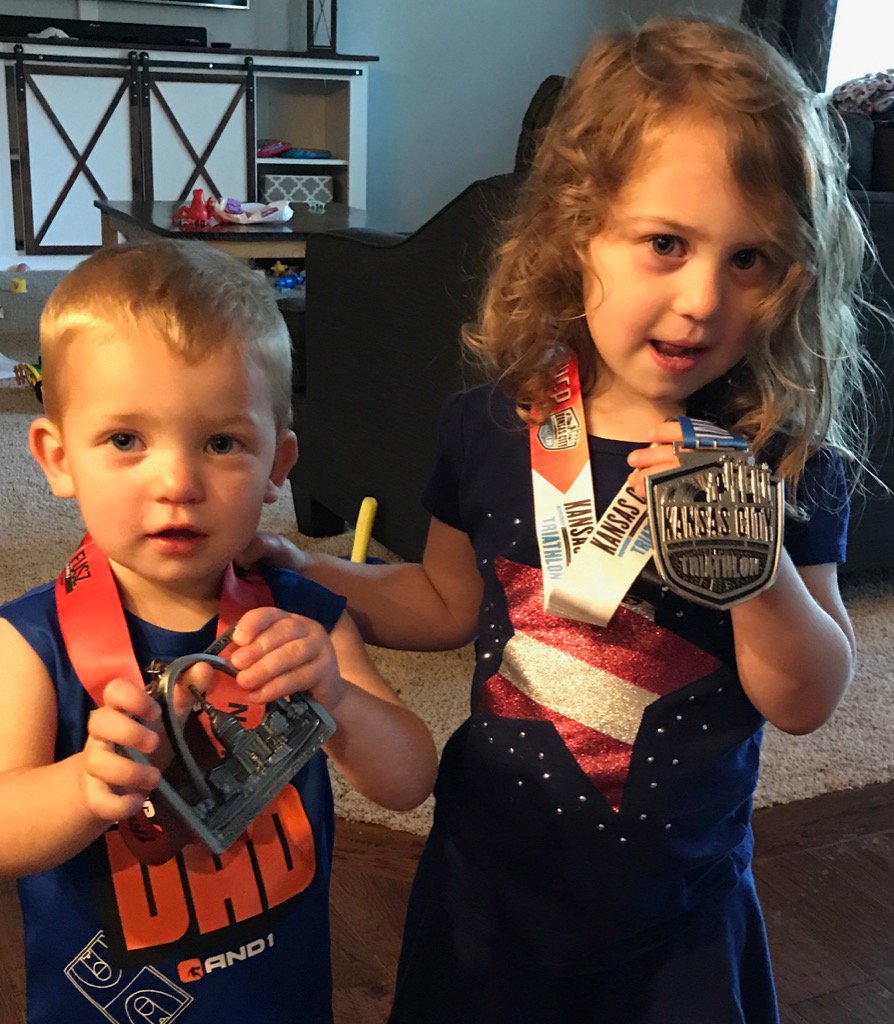 MOagMefford's tweet photo. If one gets a medal the others gotta have one too! #stltri #kctri https://t.co/8z3xhefpTu