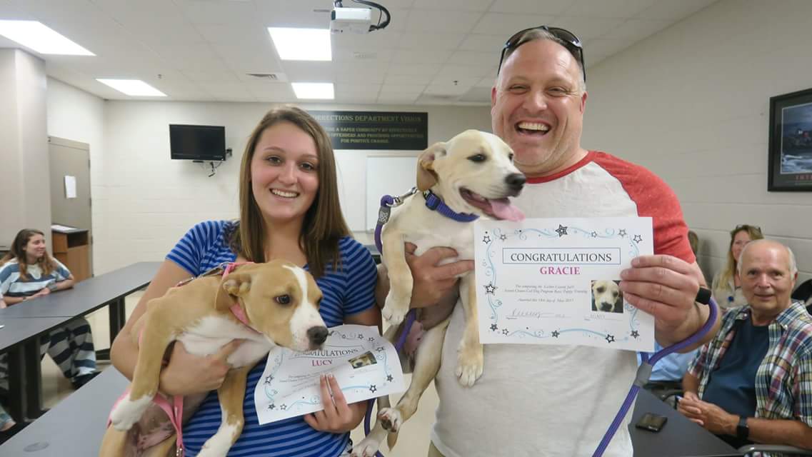 pbhsnaples's tweet photo. The @CollierSheriff would like to congratulate our most recent graduates of the Second Chance #CellDog Program! π https://t.co/PPkVprPrMQ https://t.co/tfrrFFqUvl