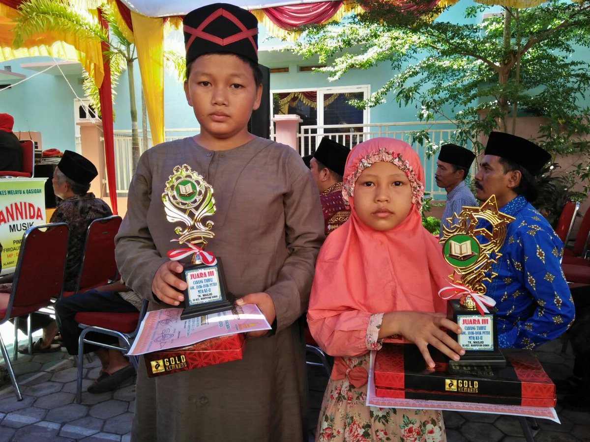 JuaraSD_Pku's tweet photo. Ananda zaky dan aliyah meraih juara pada lomba tahfidz juz 30 @ID_juara @rumahzakat #SharingHappiness https://t.co/mFYa4b6ODH