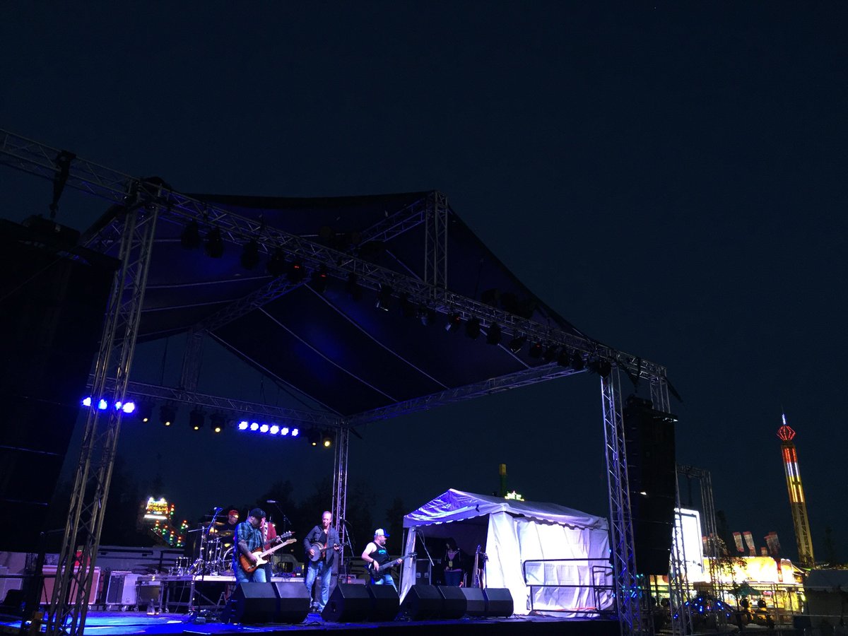 OhioSpringFest's tweet image. #NashvilleCrush closing out the weekend!! 🎸