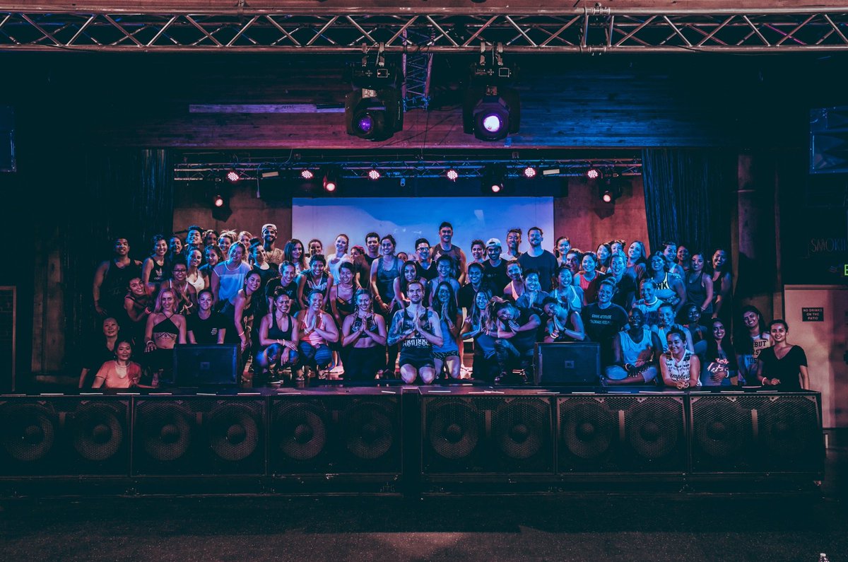 Namasdrake's tweet photo. What a time to be alive and young and in love. Thank you yogis #namasdrake #namastay18forever https://t.co/np7tze1OzK