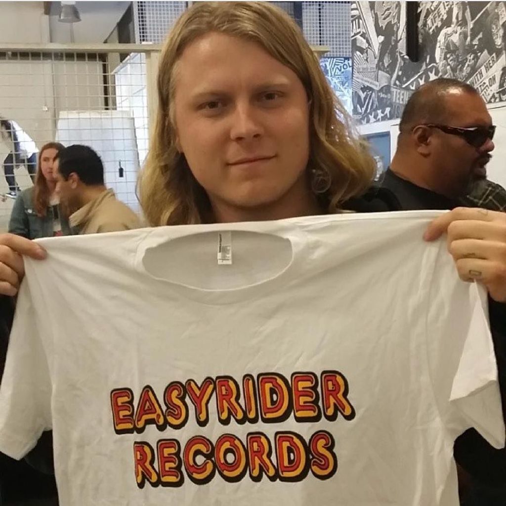 EasyRiderRecord's tweet photo. TY has been down from day one.
#tysegall #fuzz #muggers #intheredrecords #ridingeasyrecords #easyriderrecords https://t.co/n0sf0jD7Wx https://t.co/fiYyNHlcNQ