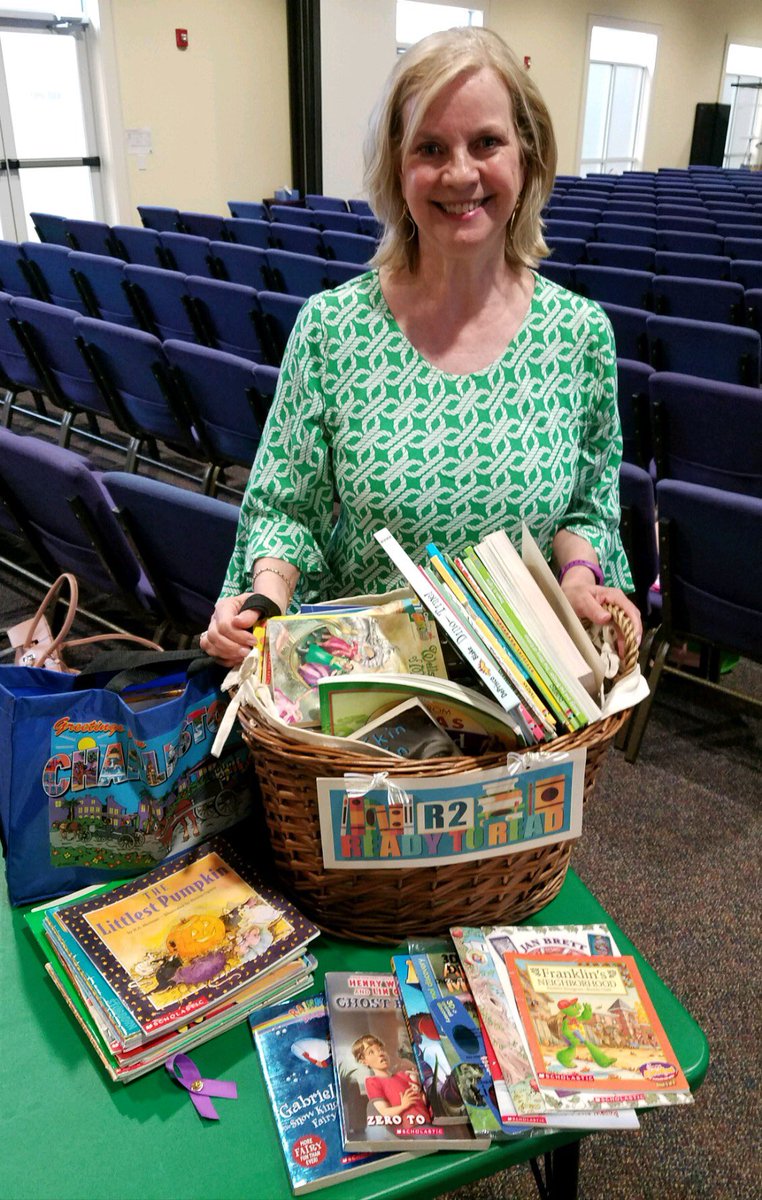 MFrank1908's tweet photo. Thanks for visiting our chapter meeting to promote #R2ReadytoRead. @BwoodAKA supports literacy in @RichlandTwo! https://t.co/fR0PzpxTlC