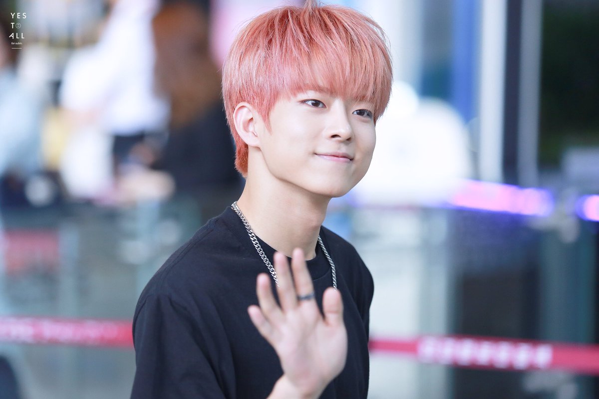 170520 김포출국 
월요일아침😢수빈이 보면서 힘내자( ˘ ³˘)
#빅톤 #VICTON #정수빈 #수빈 #subin 
#내가배우다