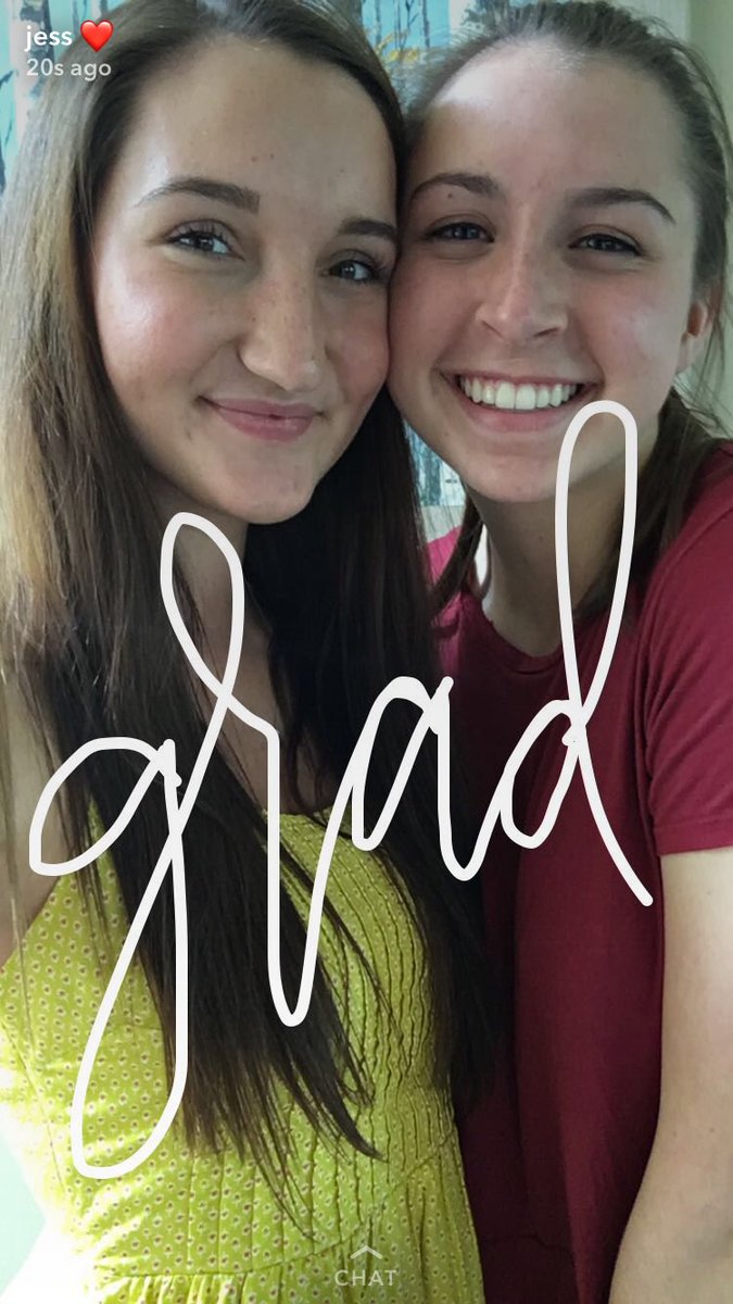 AlbrightAshlyn's tweet photo. I have the best of friends 😭❤️ https://t.co/i0PDfl3yXo