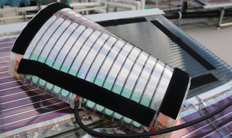 AustralianM's tweet photo. .@Uni_Newcastle unveils low cost ‘printed’ solar panels. #3Dprinting | https://t.co/YuN2Q182or https://t.co/h9DT6qa502