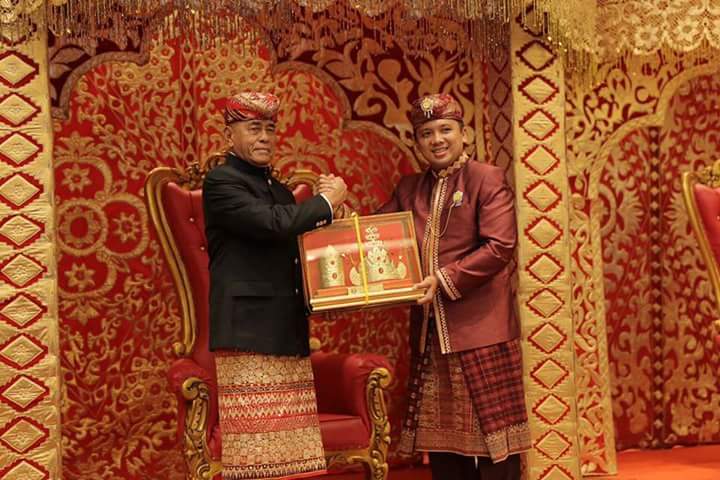 LampungProv_'s tweet photo. Gubernur Lampung M. Ridho Ficardho saat menghadiri acara Penganugerahan Gelar Kehormatan Jenderal TNI (purn) #Ryamizard Ryacudu https://t.co/oOCxHBVlsY