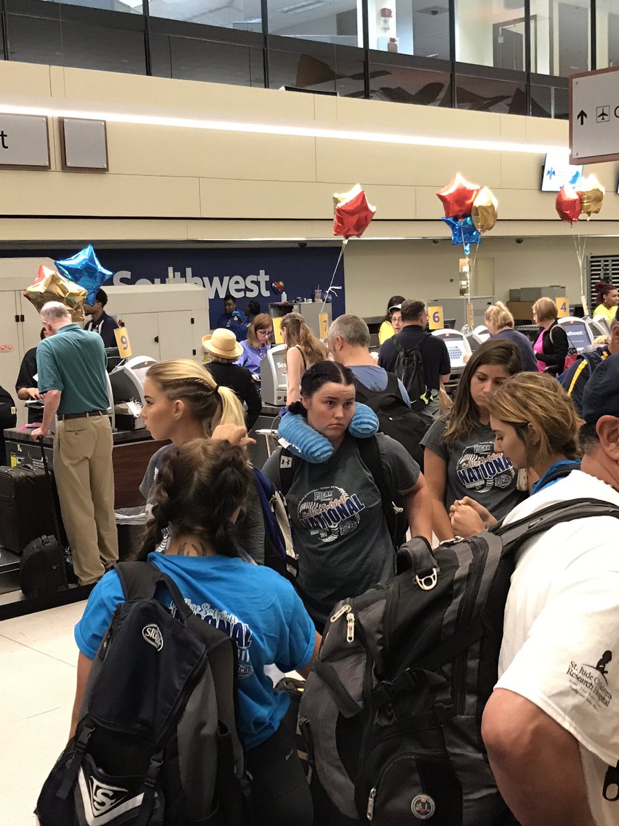 PC_Athletics's tweet photo. On the way back to Phoenix! #pcbearssoftball https://t.co/WnjasXbxcf