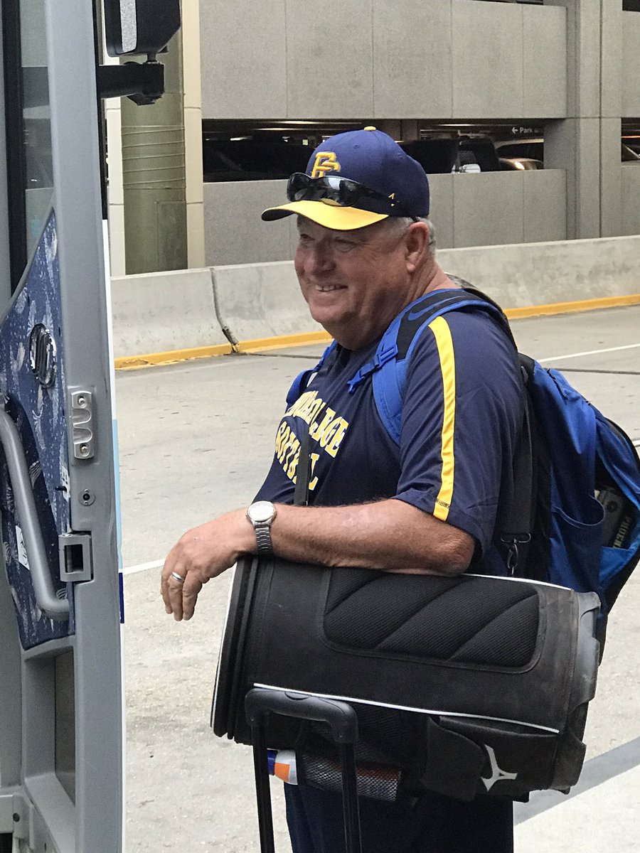 PC_Athletics's tweet photo. On the way back to Phoenix! #pcbearssoftball https://t.co/1LuppNZLXD