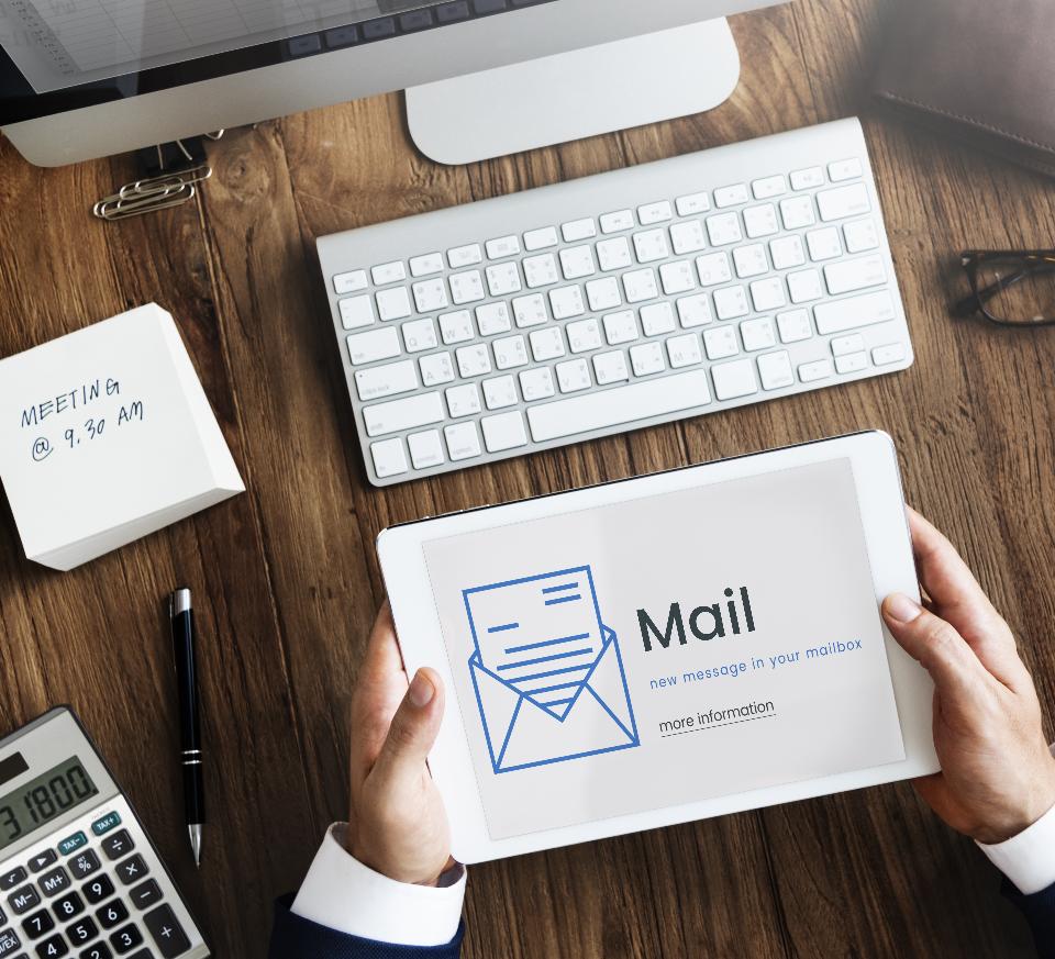 Forbes's tweet photo. The 10 business email commandments you're breaking every day: https://t.co/ahJYoPYukI https://t.co/D5YFRSIBLW