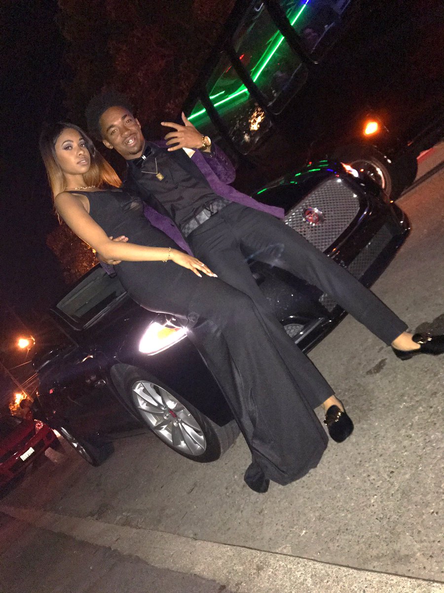 rarebandz2189's tweet photo. OhManGawdDamn🔮✨☔️ #HercLit #prom2k17  @vanellope_kayla https://t.co/f6MZ0kGv91