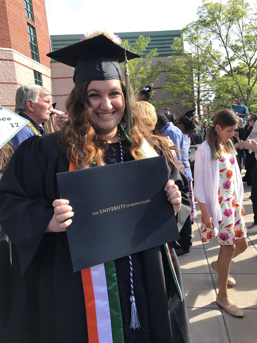 BrenchakMacd's tweet photo. And just like that, she's all grown up. Congratulations to my beautiful Taylor. #URI2017 https://t.co/vflZXmMGOB