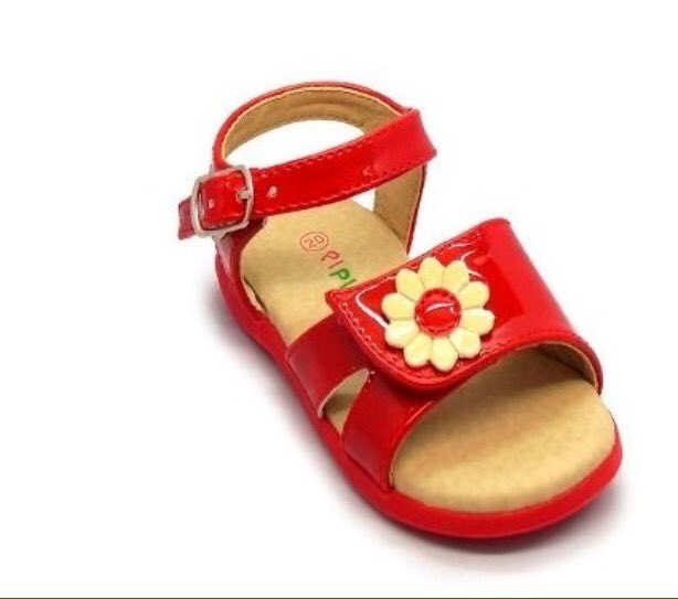 grupoilmerletto's tweet photo. #Pipiolo pasos seguros y cómodos para nuestros niños. #ILMerletto #CCArca #Moda #Niños #ServiciosILM #EnvíoATodoElPaís https://t.co/1MMOExk3o4