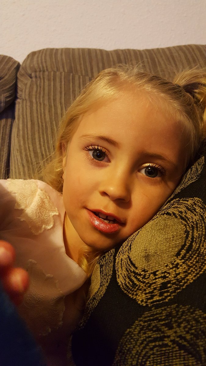 TeamSuperP's tweet photo. Paetyn is doing very well since her procedure last week... #kidsgetarthritistoo #Shesmyhero #SuperP https://t.co/ib1Fp4FjdO