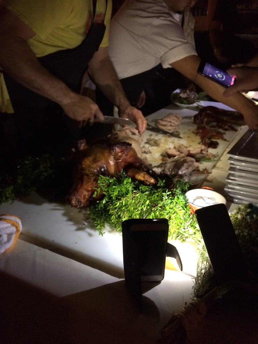 scottcolby31's tweet image. This guys es muy tast-ico...
@solaresandiego #HeartofSpring