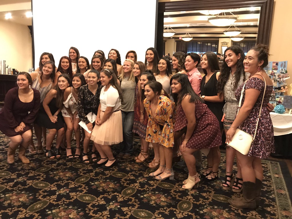 AustinHighSoftball tweet media