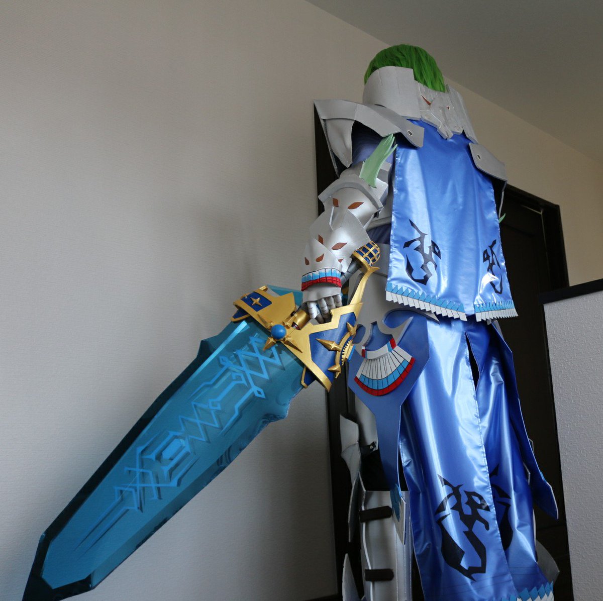 ぢゅん コスプレ注意 Monster Hunter Xx マスター装備 スターナイト片手剣 Mhxx コスプレ T Co Fx4rqjjrsi Twitter