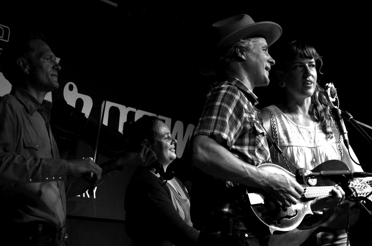 Thanks @NorthernSkyInfo for this spectacular review of Friday's gig <a href="/FoghornSB/">Foghorn Stringband</a> &amp; <a href="/EvieLadin/">Evie Ladin</a> &amp; Keith Terry #Sheffield bit.ly/2qrT9FD