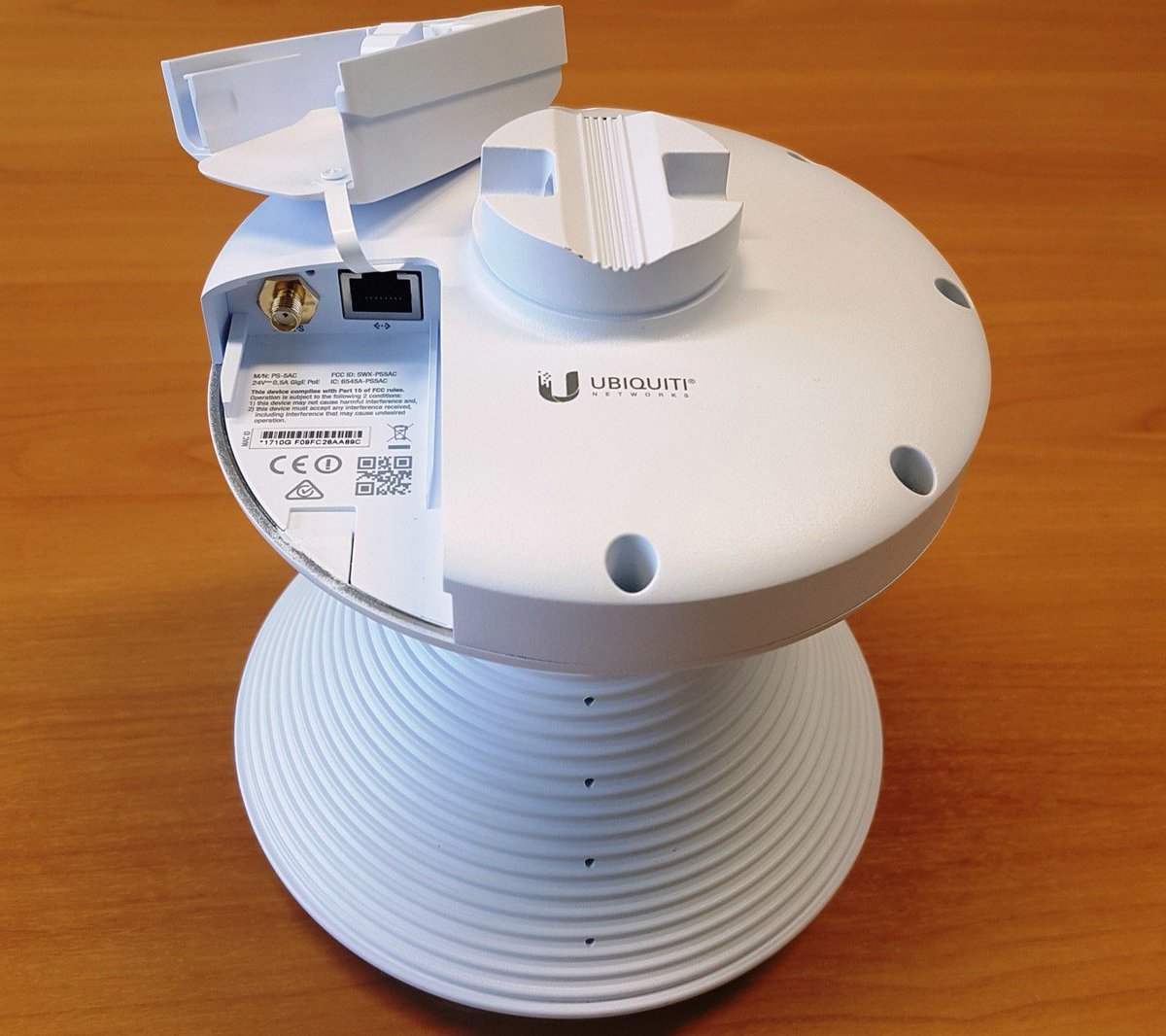 Новейшего оборудование Ubiquiti Networks! Обзор по ссылке wifimag.ru/helpful-inform…