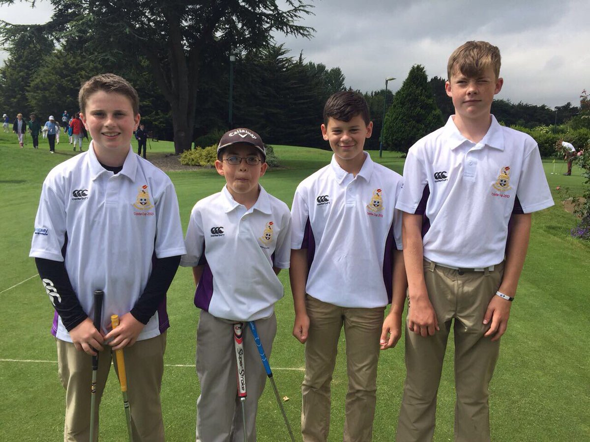TerenureCollege's tweet image. Our Castle cup golf team today. Budding golfers in the making. #swingeasy