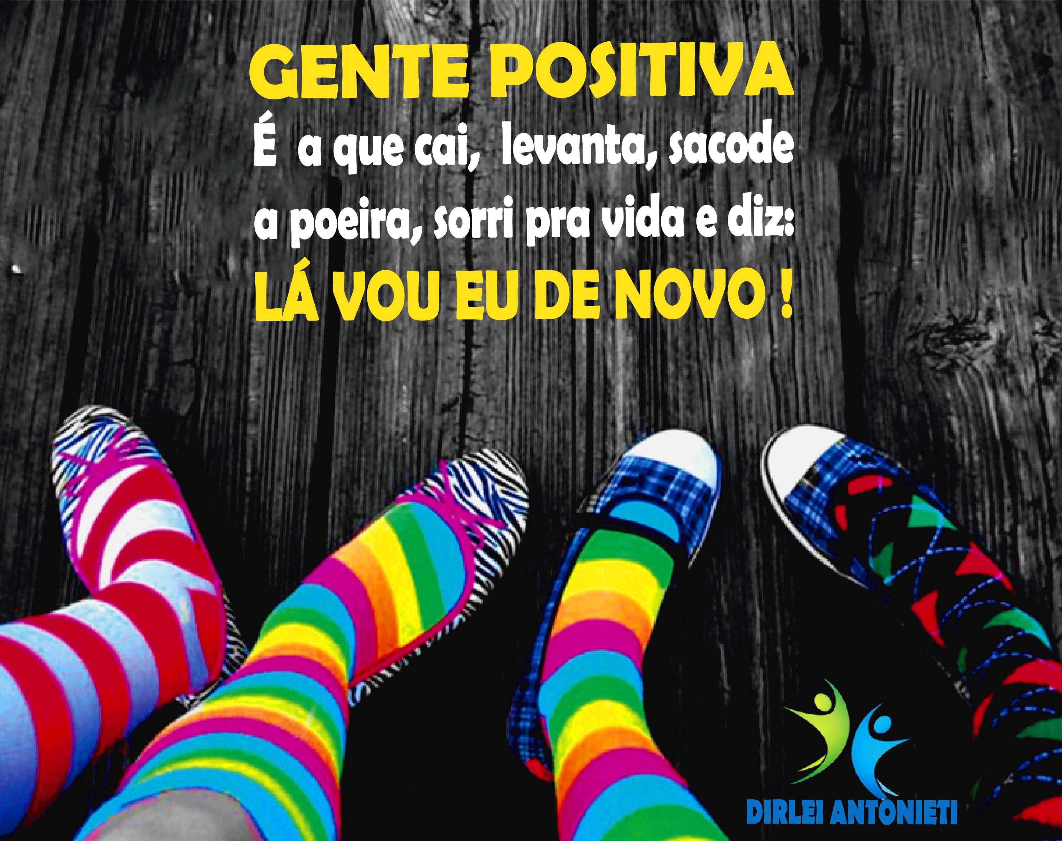 dirleiantonieti on X: Gente positiva é a que cai, levanta, sacode a poeira  e diz: Lá vou eu de novo. #dirleiantonieti #hidroginastica #terceiraidade   / X