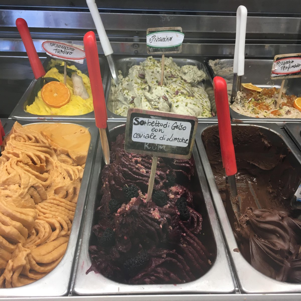 RadioColonna's tweet photo. Fino al 3 giugno la festa del #gelato, un romano de #Roma vince il Festival di Pesaro https://t.co/LqWHmIxGjI #radiocolonna @AssoGelatieri https://t.co/kIxAQoe1mZ
