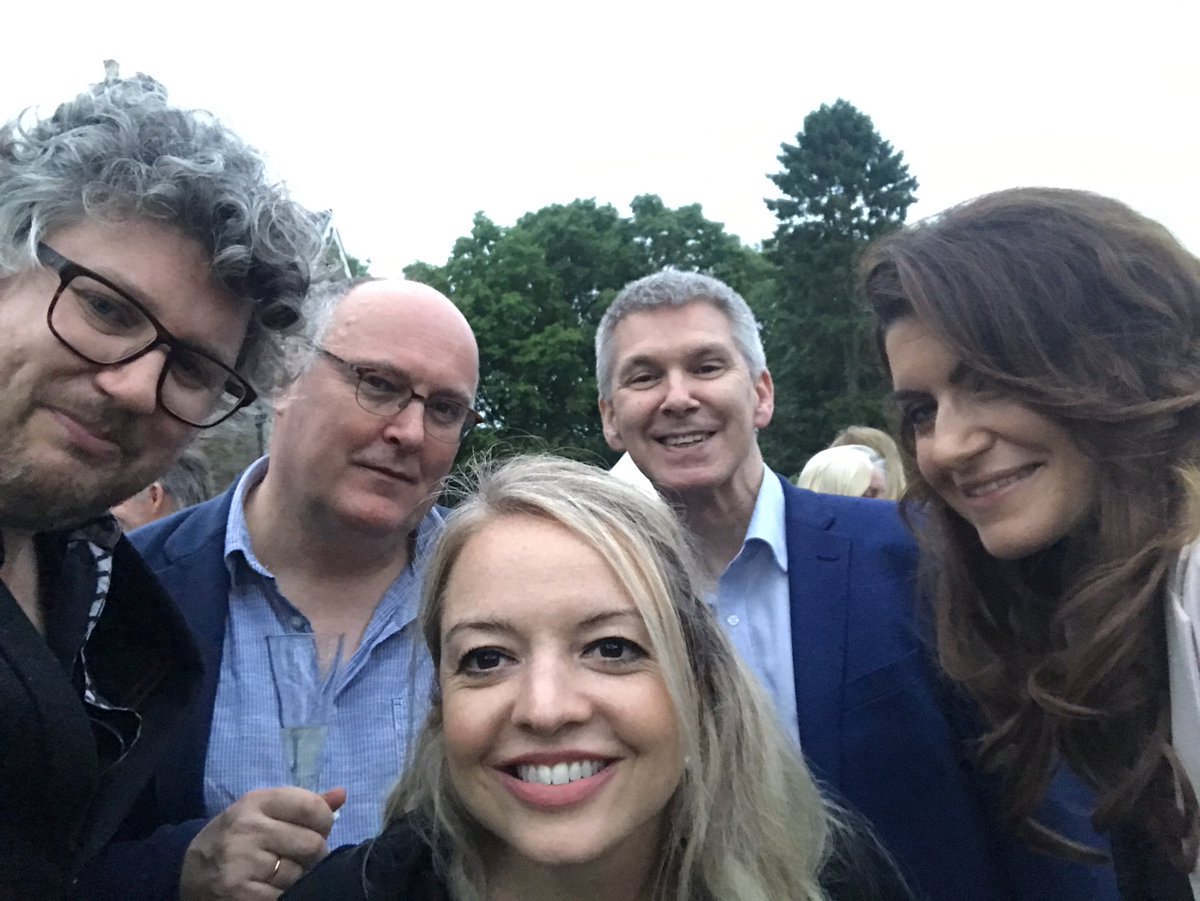 aheyarts's tweet photo. Hay-selfie-tastic with #listeningservice crew @tomservice @armslengthal @MannGeorgia @BBCRadio3 #listeningservice 11am at #bbctent #bbchay https://t.co/Kb7JHS98LS