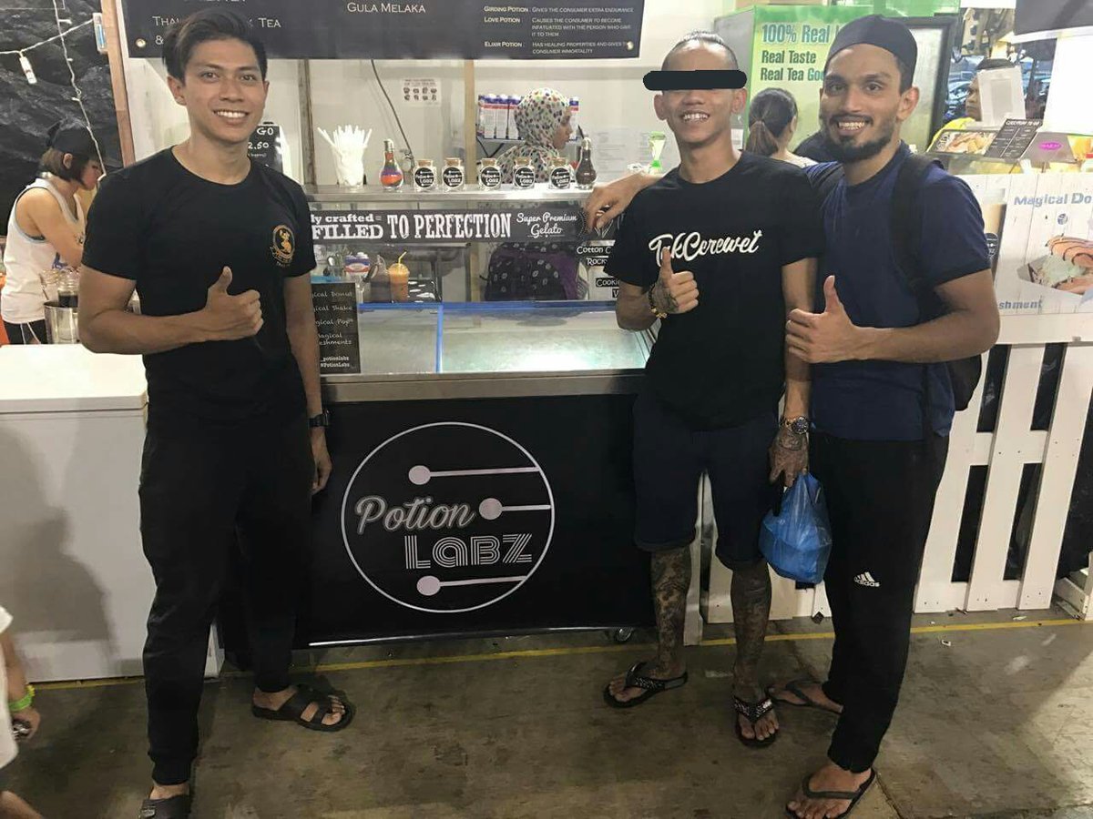 LirhaysZulkeple's tweet photo. Semoga perniagaan kau berjalan macam biasa dan semoga kau berjaya brother👍 #PotionLab https://t.co/aW7SZUR2VB