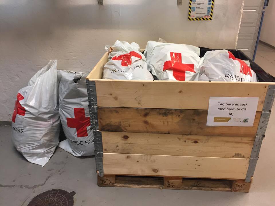Så blev <a href="/danskrodekors/">Røde Kors</a> og <a href="/tv2komm/">TV 2 Kommunikation</a> kampagnen @smidtoejet afsluttet. 13 sække fra os er på vej til jer! Tak for et fedt initiativ! #goodwill