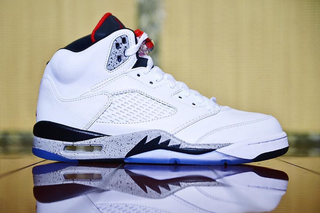 awesomesneaker7's tweet image. The Air Jordan 5 Retro “Cement” is set to release on August 5 for $190 USD!
Stay Tuned!