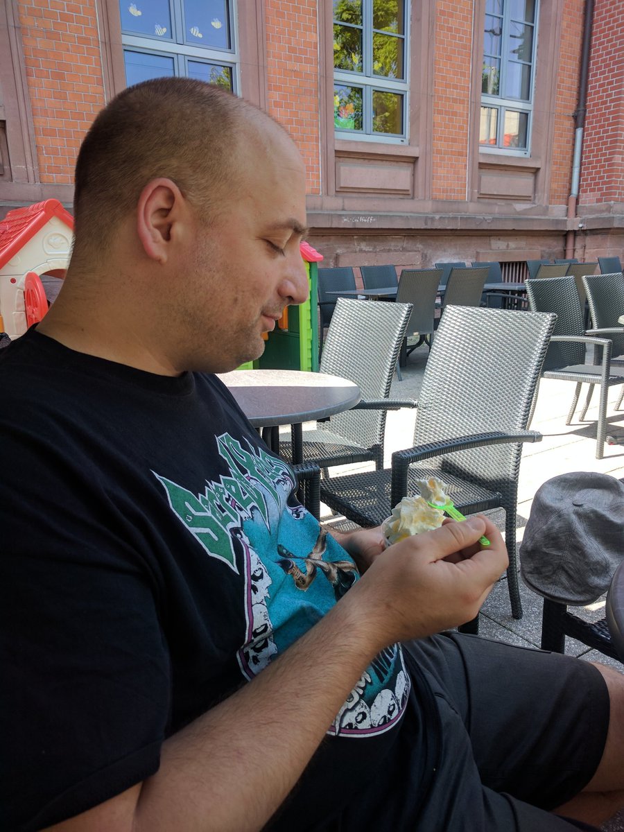 Ravenna314's tweet photo. Erstes Eis vom Oberfeld @_blabber_ https://t.co/17yjeO7Xcg