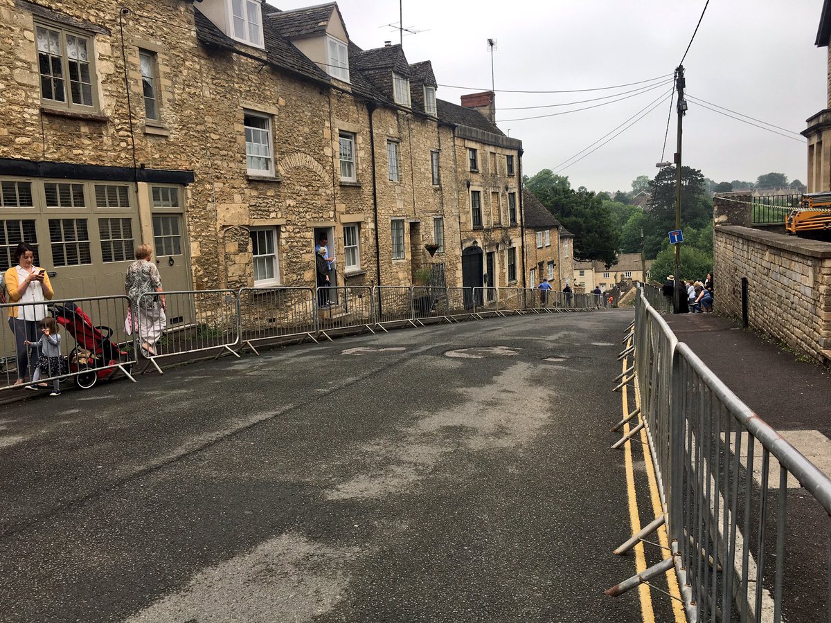 SophiaFrankers's tweet photo. The calm before the storm... 🚴🏽🏃🏽🏋🏽@tetburywoolsack #woolsackraces https://t.co/76e4W7w1Lh