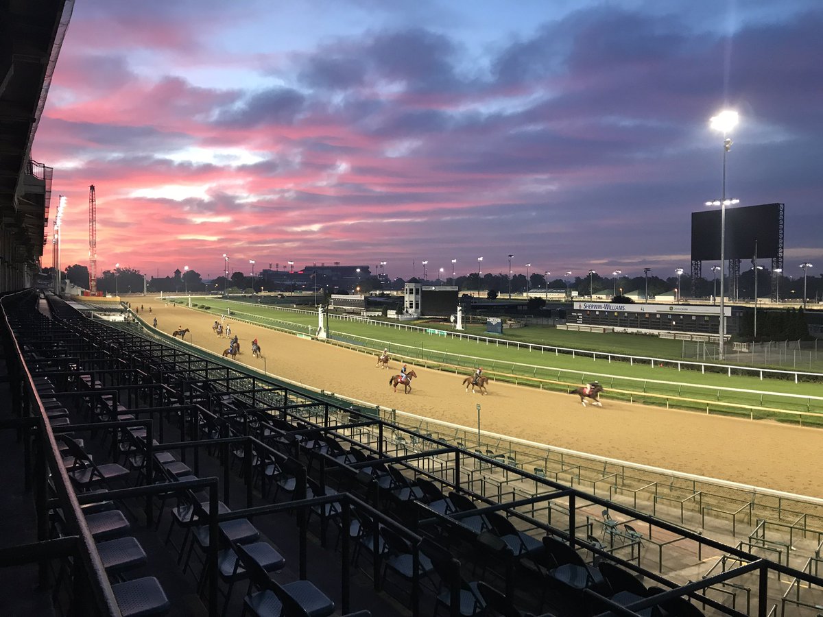 NormCasse's tweet photo. Beautiful #MemorialDay at @ChurchillDowns.  We have so much to be grateful for 🇺🇸.  Classic Empire  cameo (bottom right) @BelmontStakes https://t.co/zHKdHQMjs9