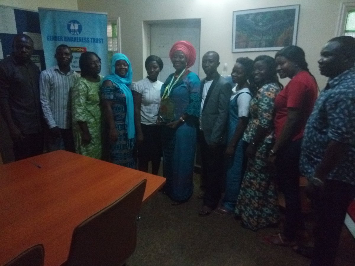 lydia_umar's tweet photo. GAT the winning team! https://t.co/4Sa4hlg9MS