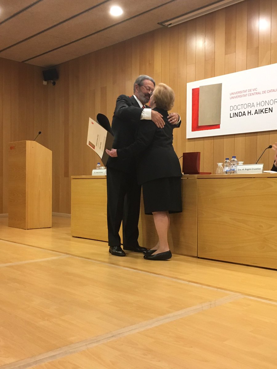 Investida com a Honoris Causa la Dra. Linda H Aiken #HonorisCausa #UVic-UCC #Nursing <a href="/UVic_FCSB/">Facultat de Ciències de la Salut i el Benestar</a> <a href="/UVic_PhD/">UVic Doctoral School</a> <a href="/UVic_CESS/">UVic_CESS</a>